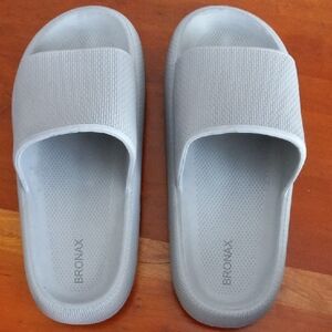 Bronax Gray Men's Slip-On Loafers